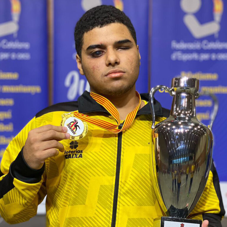 9928 Educando da Adevirp se sagra campeão no Torneio da Cidade de Barcelona